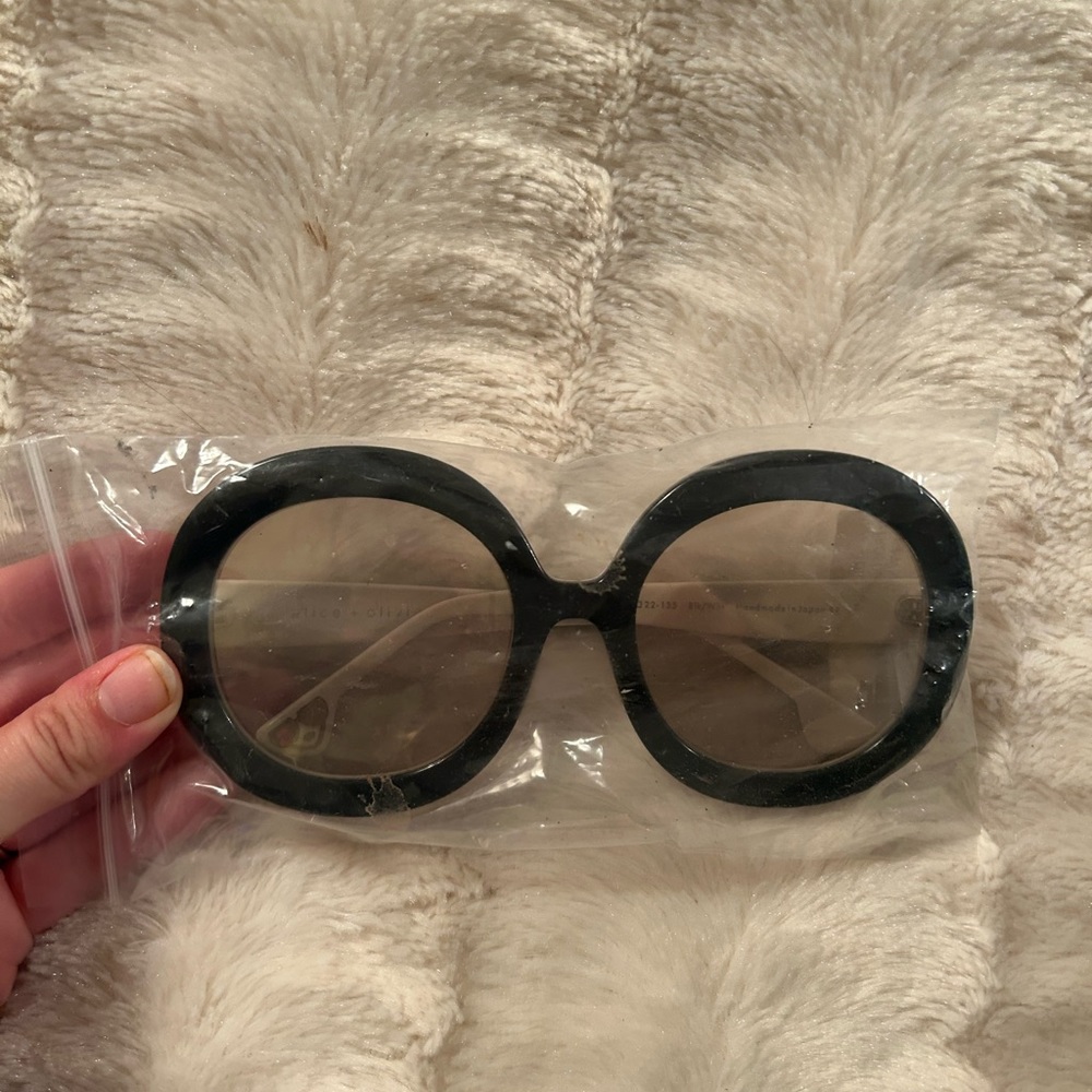 Alice + Olivia sunglasses brand new